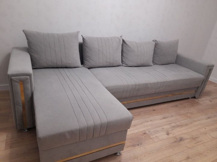 Продам диван угловой