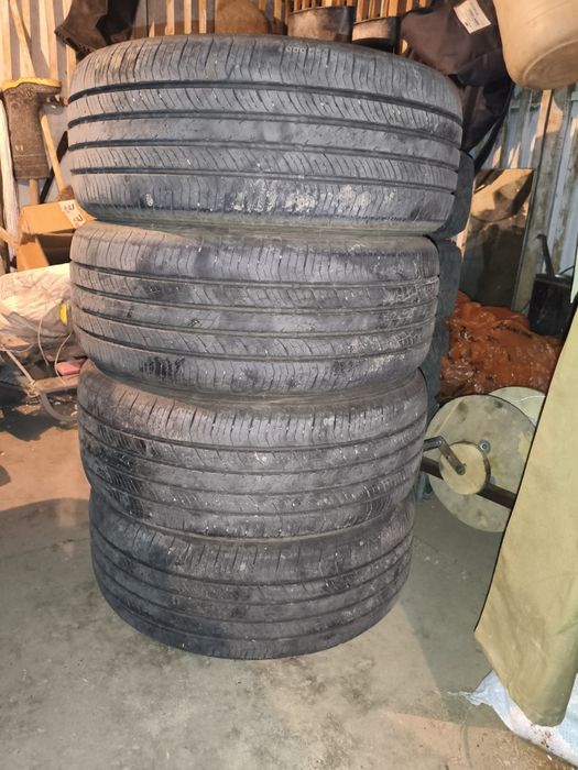 Продам шины автомобильные