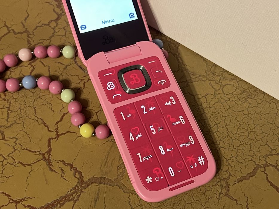 Telefon HMD Barbie dual sim