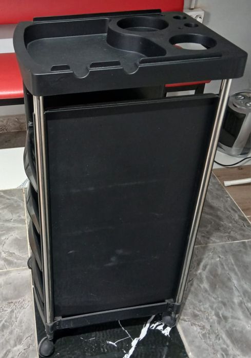 Шкафчик для парикмахерских