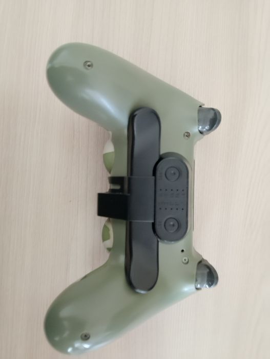 Продам геймпад Dualshock 4