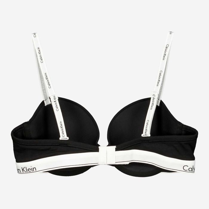 Нов,оригинален сутиен Calvin Klein 85B