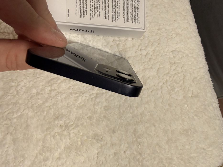 Iphone 12-64GB full box