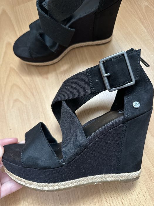 Ugg 36 р-р черни сандали на платформа/ еспадрили/ обувки