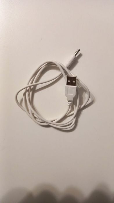 Diferite cabluri foto-video - HDMI, mini HDMI, USB, RCA,suport telefon