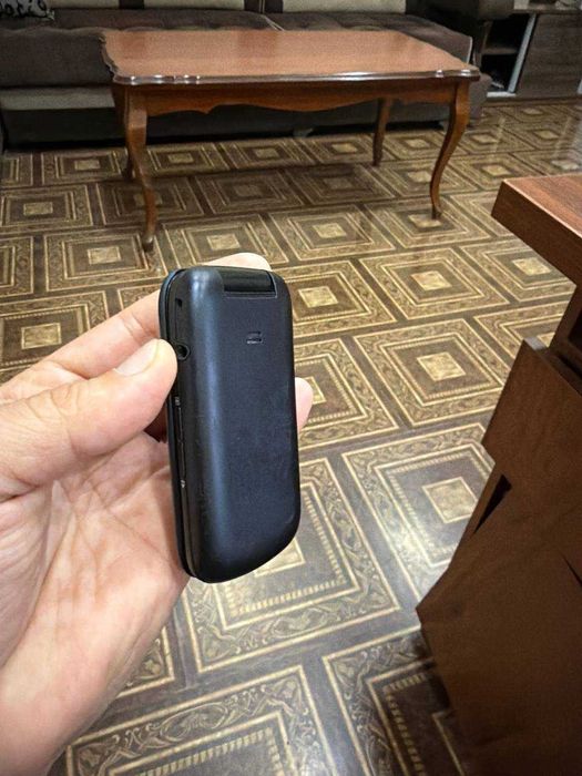 Продается телефон Самсунг густо 3 с номером