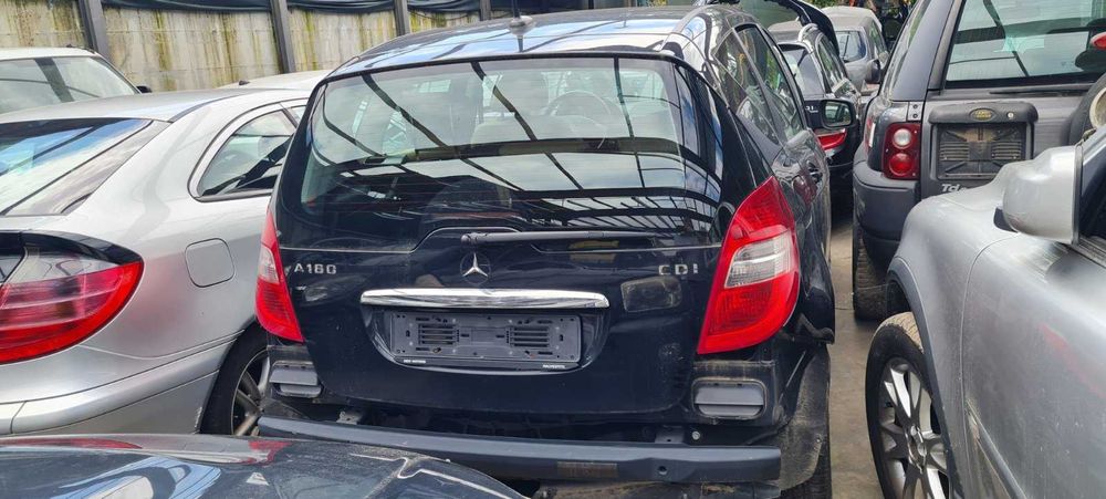 Мерцедес Бенц А 180 CDI  автомат 2011 г. 640.940 – само на части