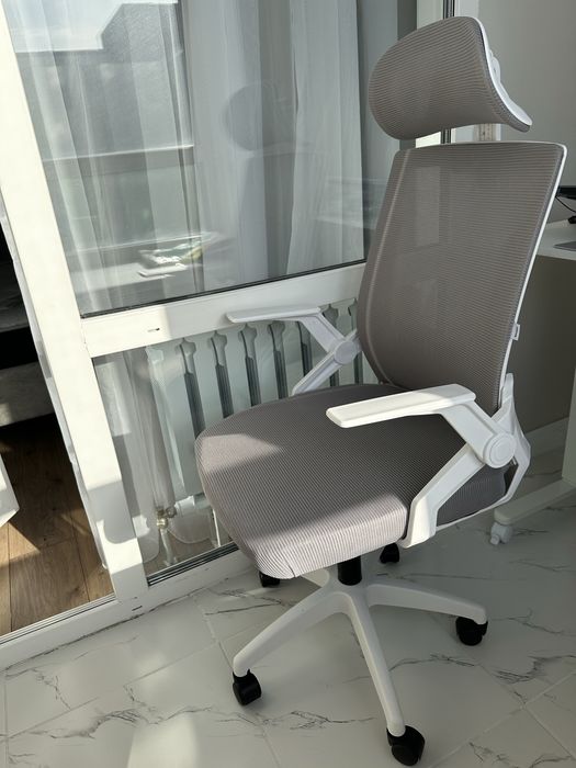 Компьютерное кресло