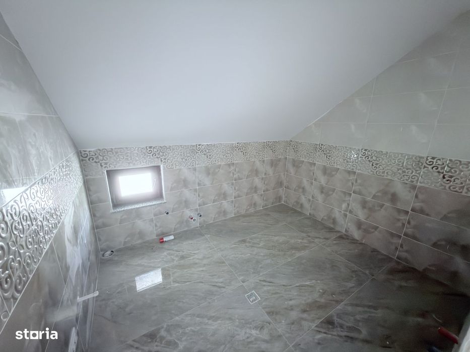 Casa cu etaj la Stauceni