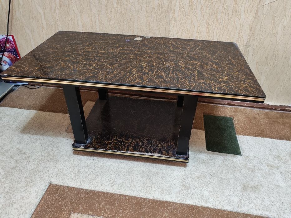 Отдам даром. Стол