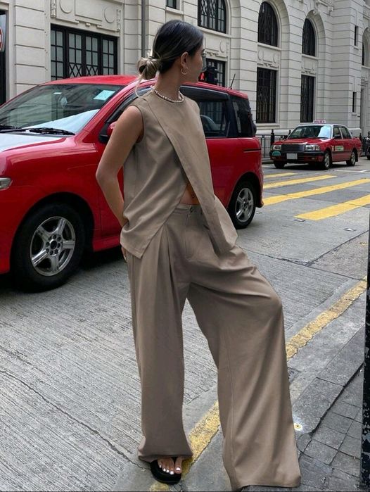 Дамски едноцветен комплект