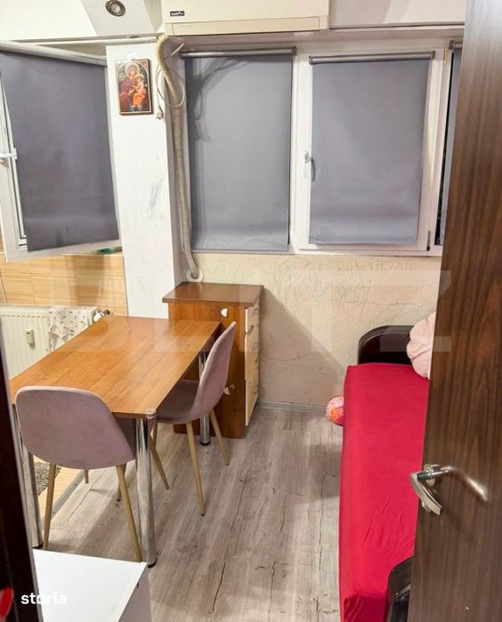 Garsoniera, 27,60 mp utili, zona Lapus