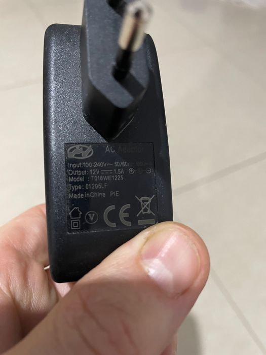 Alimentator incarcator Router Modem Diverse 12v 1A 1.5A 2A universal