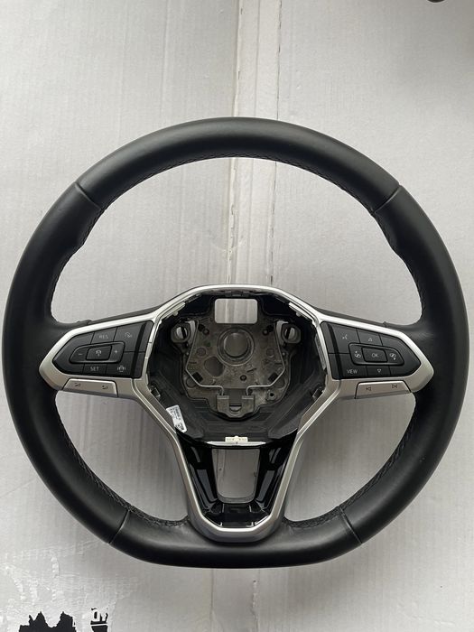 Volan VW golf 8 Tiguan Passat cu touch sau butoane