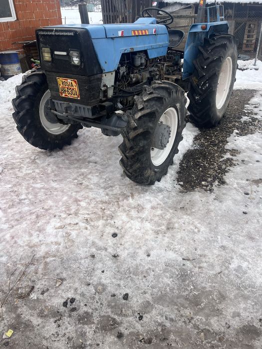 Vând tractor landini