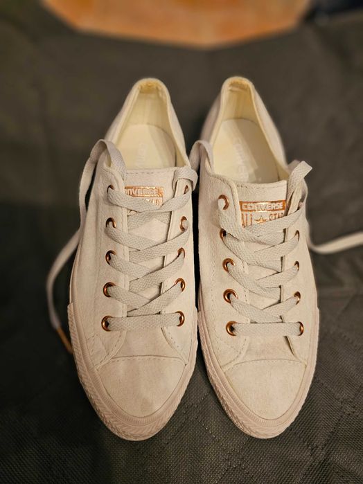 Converse велурени