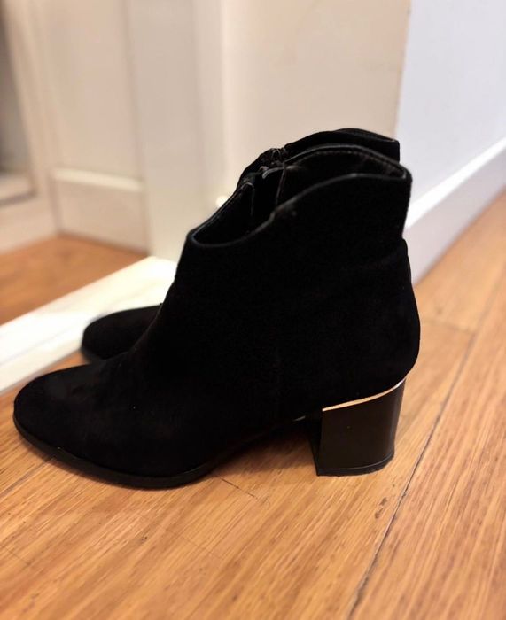 Botine imitatie de piele marimea 38