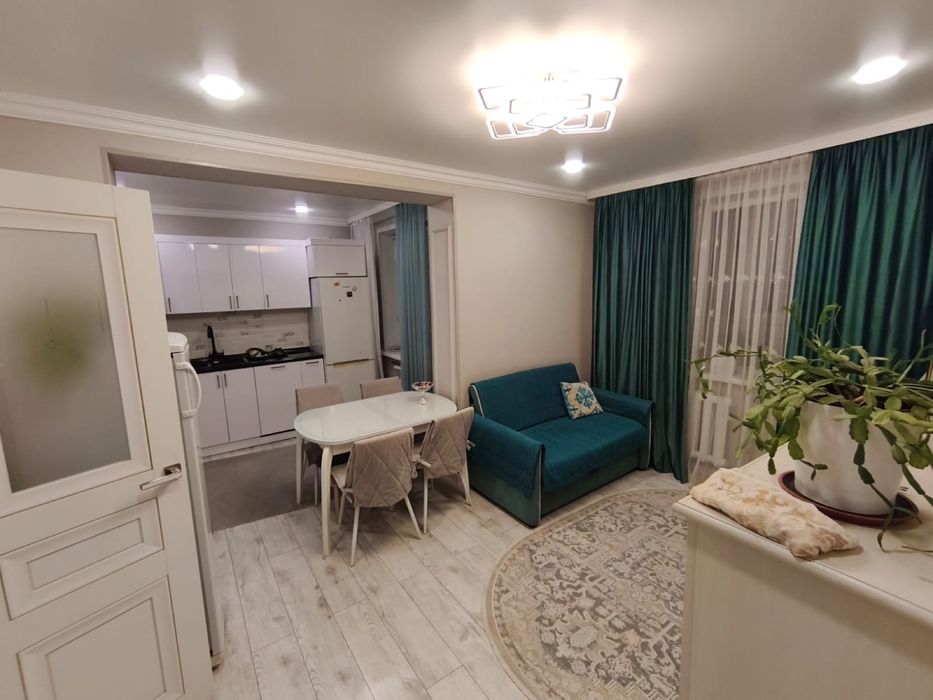 Продам 4-х комнатную комнату