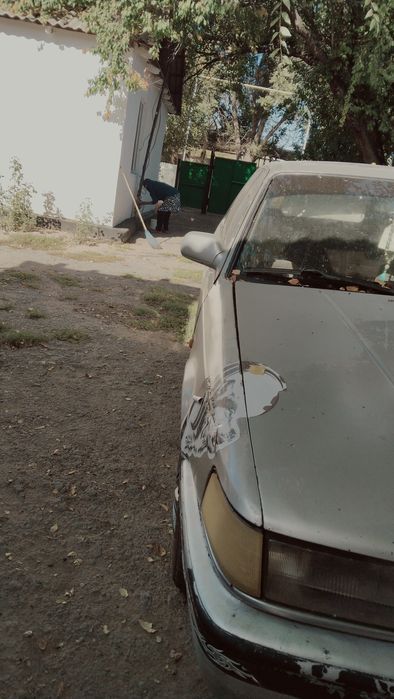 Мазда 626  в хорошом Сост