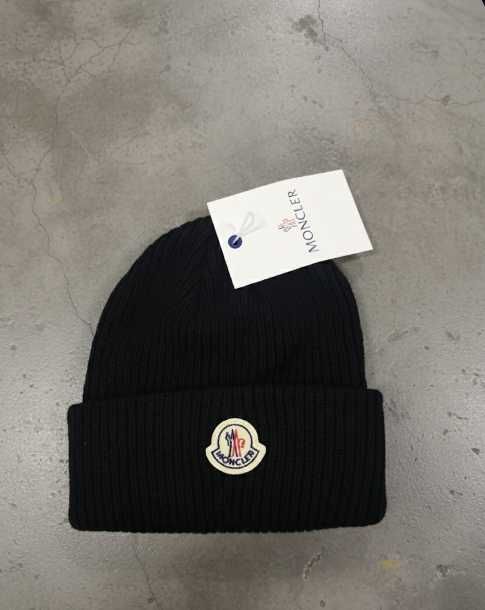 Căciulă Moncler Neagră