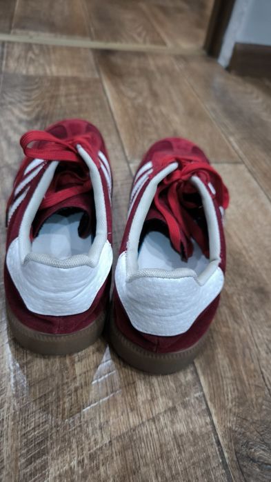 СРОЧНО продам Адидас