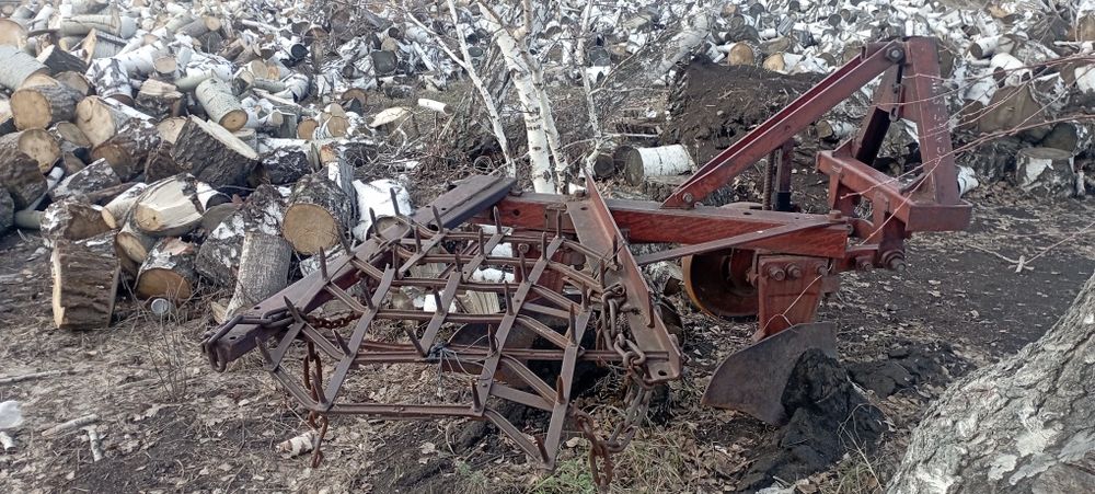 Продам бульдозер и плуг