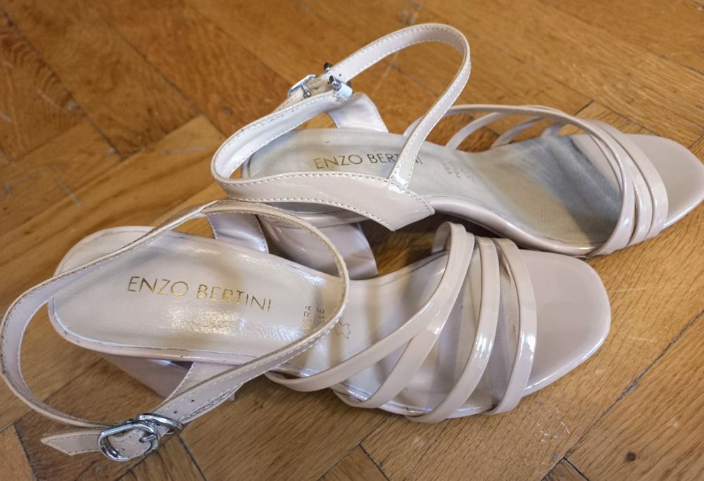 Oferta sandale de piele nude (mar 37) Enzo Bertini (Benvenuti)