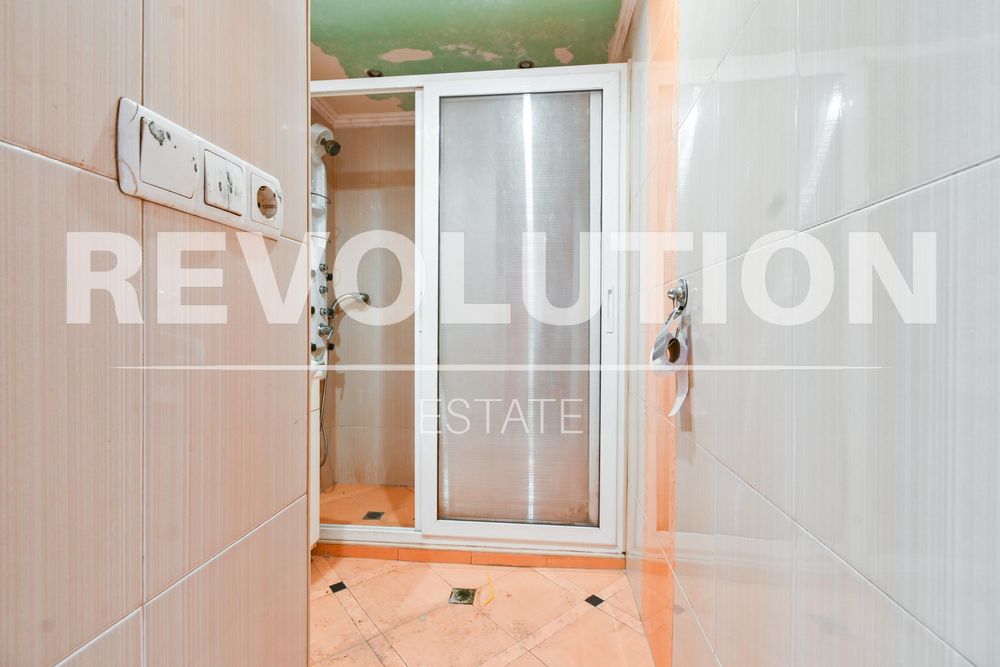 Продава се Двустаен апартамент в София, Надежда 1 - 70 кв.м за 2000 €/кв.м - Снимка #8