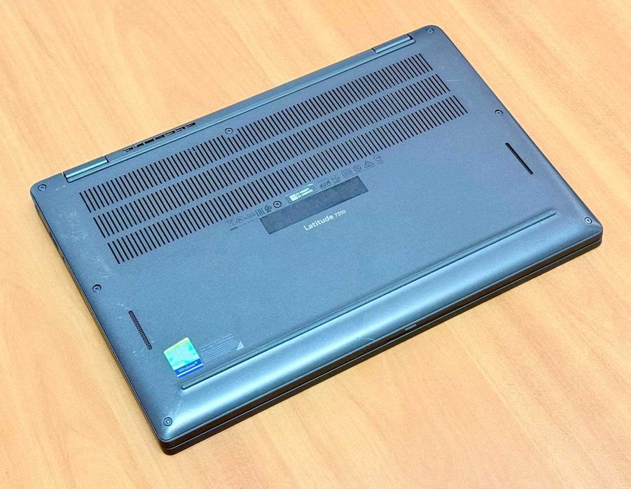 Core i5-10310U / 8GB RAM / 256 SSD / Dell Latitude 7310 / 13.3 FHD IPS