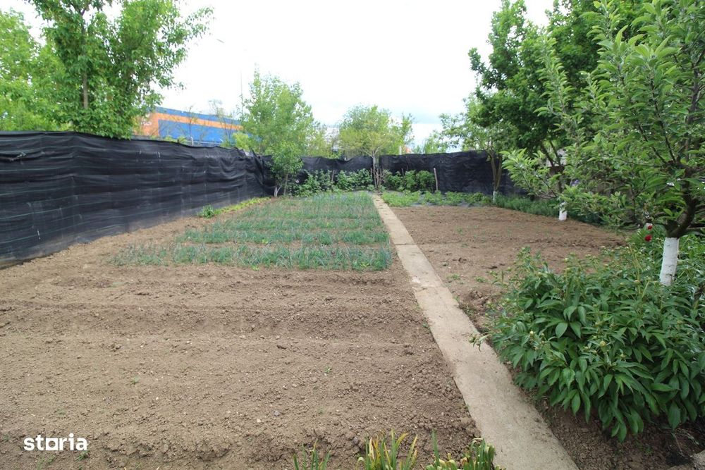 Vând casă P+M în Hunedoara, zona Micro3-Altex, teren 1413mp, f.s. 17m