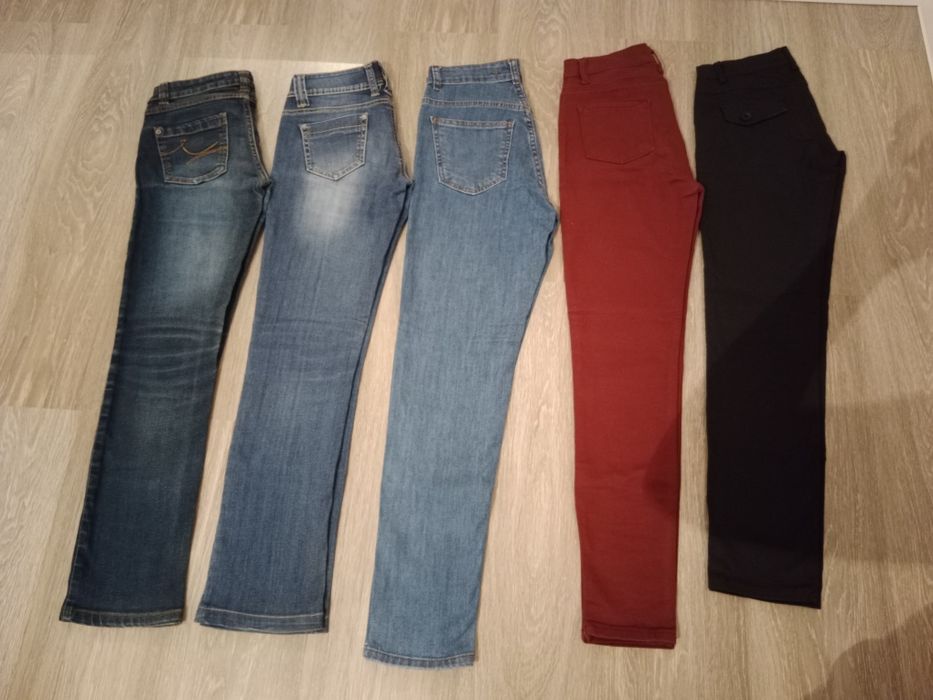 Джинсы женские разные