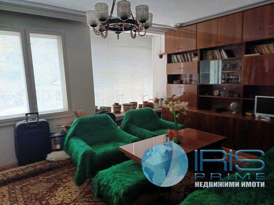 Продава се Многостаен апартамент в Шумен, Център - 147 кв.м за 1249 €/кв.м - Снимка #1