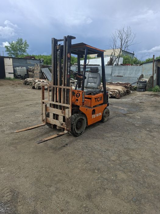 Продам погрузчик вилочный