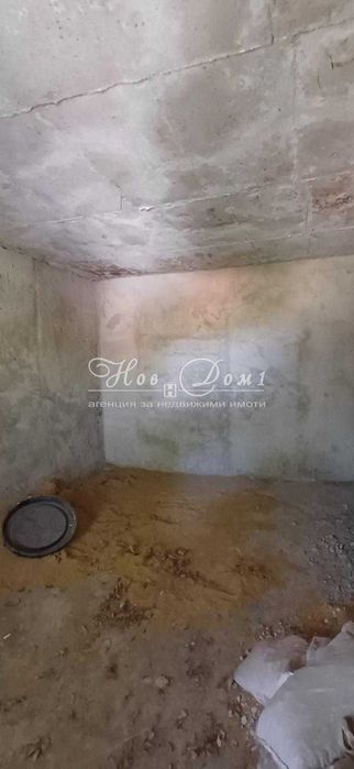 - Четириетажна къща! Само 335 евро на квадратен метър!