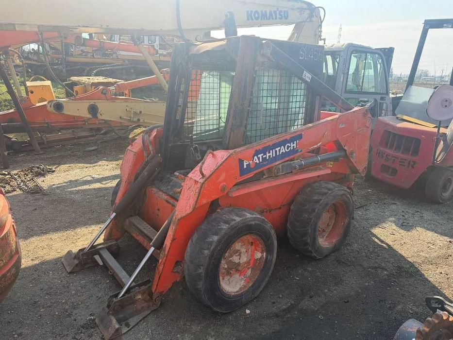 Cilindru hidraulic miniincarcator bobcat Fiat Hitachi  SL45B piese