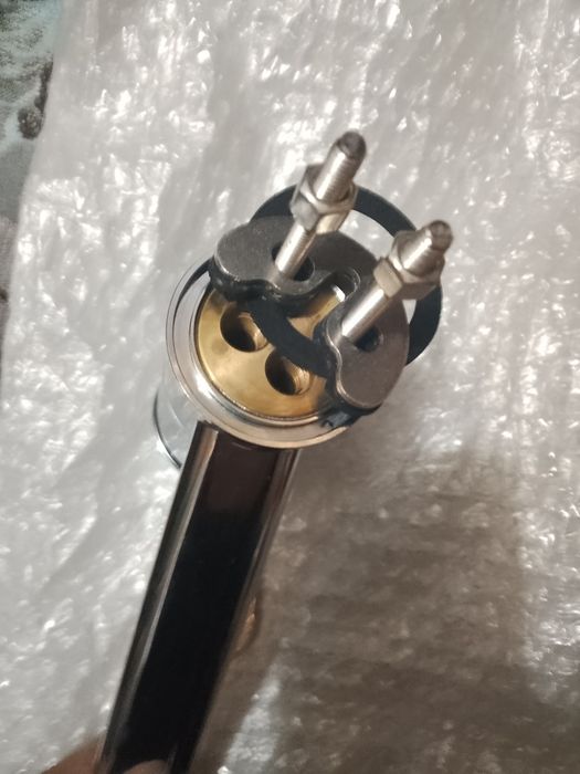 Продам смеситель  кухонный  б/у