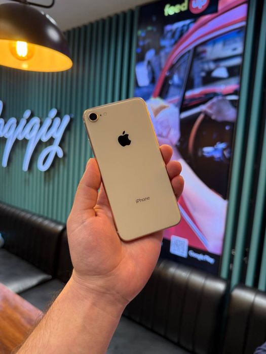 iPhone 8 Gold