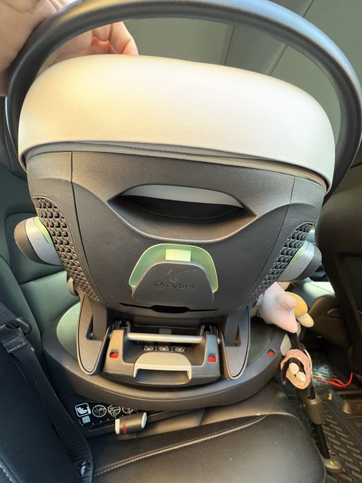Scoica Cybex plus Baza Iso fix. Stare foarte buna