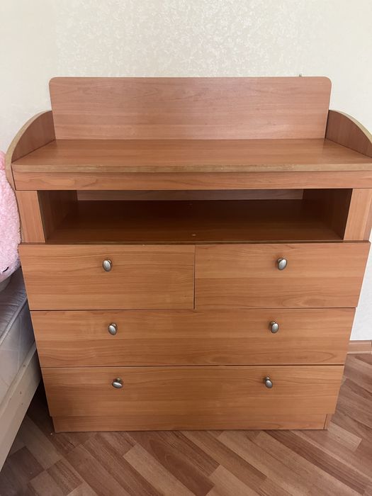 Комод и пеленальный столик 2в1