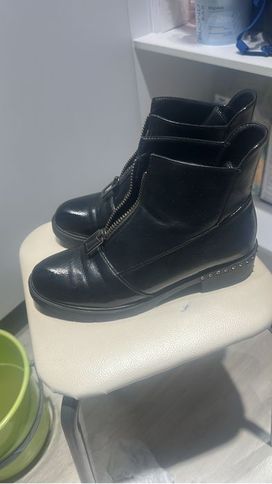 Продам обувь дешево