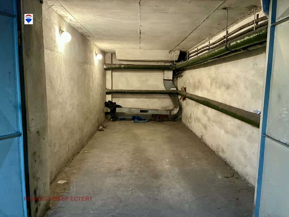 Подземен гараж под наем в центъра на гр. Русе