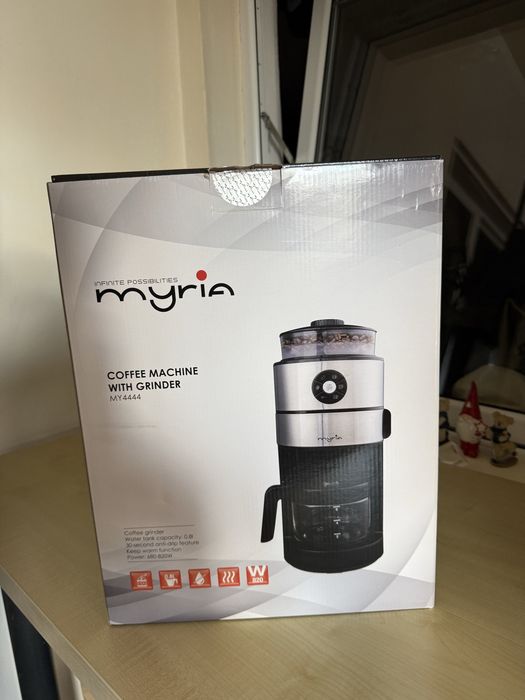 Cafetieră / filtru de cafea cu râșniță incorporată Myria MY4444, în stare impecabilă (aproape nouă), folosită foarte puțin