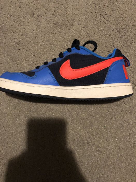 Adidasi Nike albastri