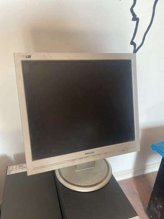 Монитор PHILIPS.