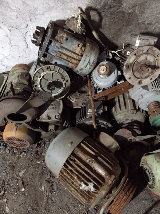 Продам электро моторы