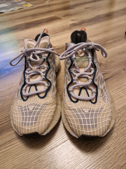 Adidasi Reebok marimea 36