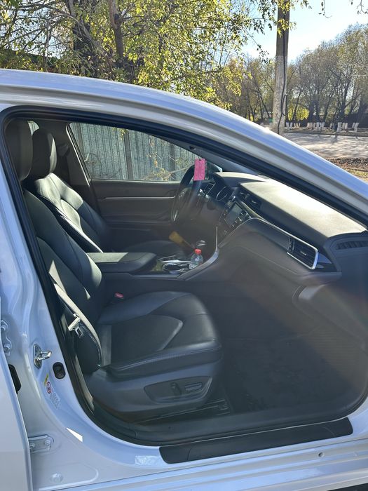 Продам машину Тойота Камри