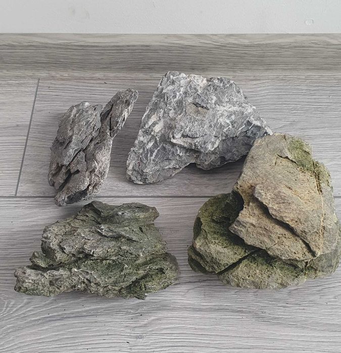 Pietre pentru decor acvariu