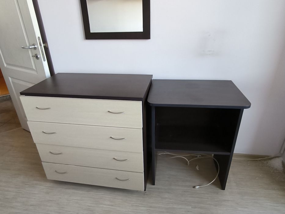 Спален комплект – легло, гардероб, скрин, нощни шкафчета, бюро