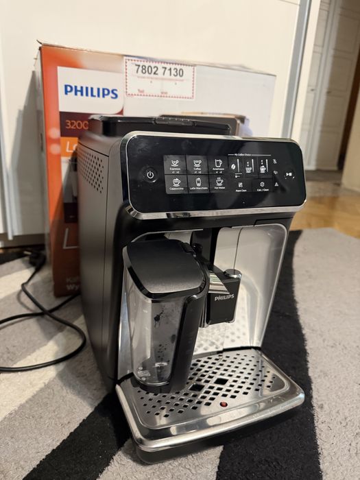 Кафемашина Philips EP 3246